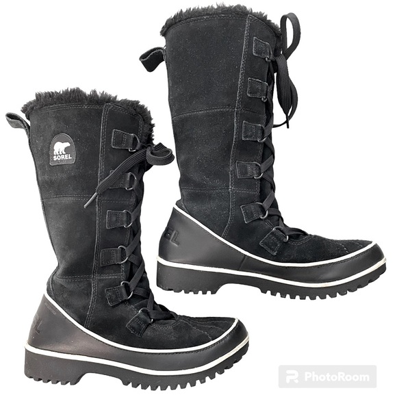 Sorel Waterproof Laced Up Suede Boots - Used a couple of times - Picture 3 of 10